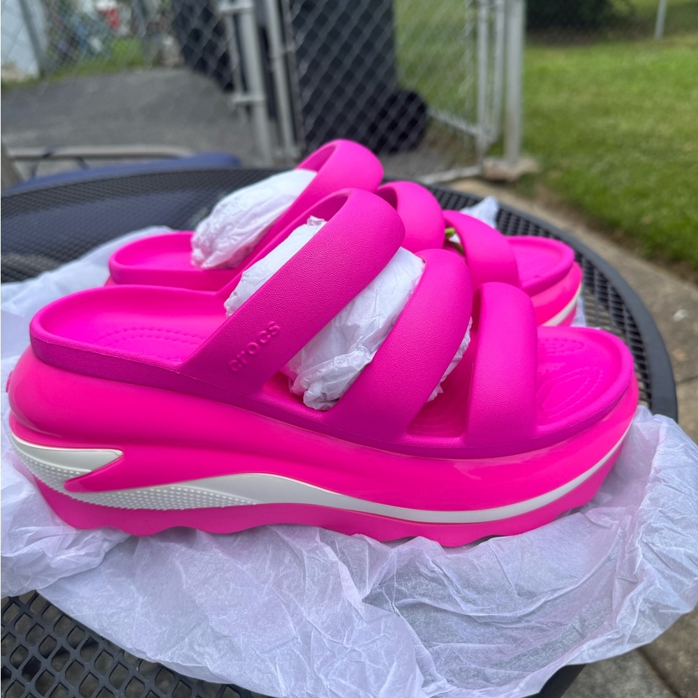 CROCS Neon Pink Platform Slides